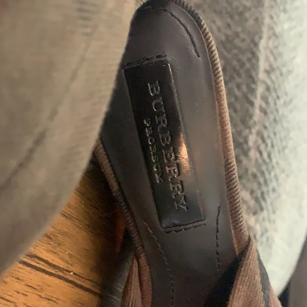AUTHENTIC BURBERRY WEDGES - Picture 8 of 9